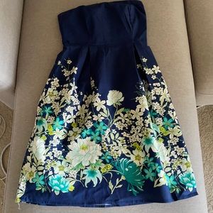 Strapless floral Dress